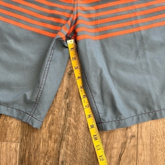 Hurley Nike Dri-Fit Flat Front Shorts - Picture 9 of 10